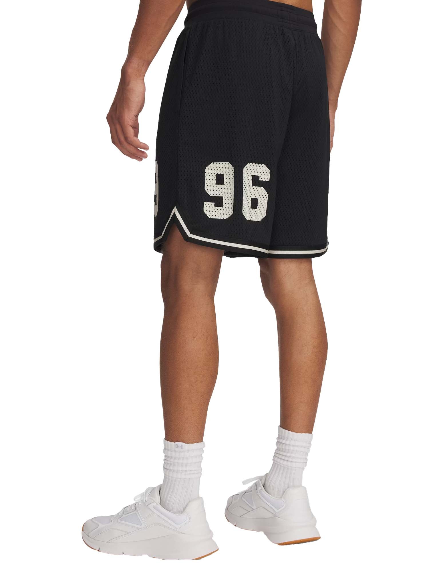 Under Armour Shorts UA Courtside Hoops da uomo Nero