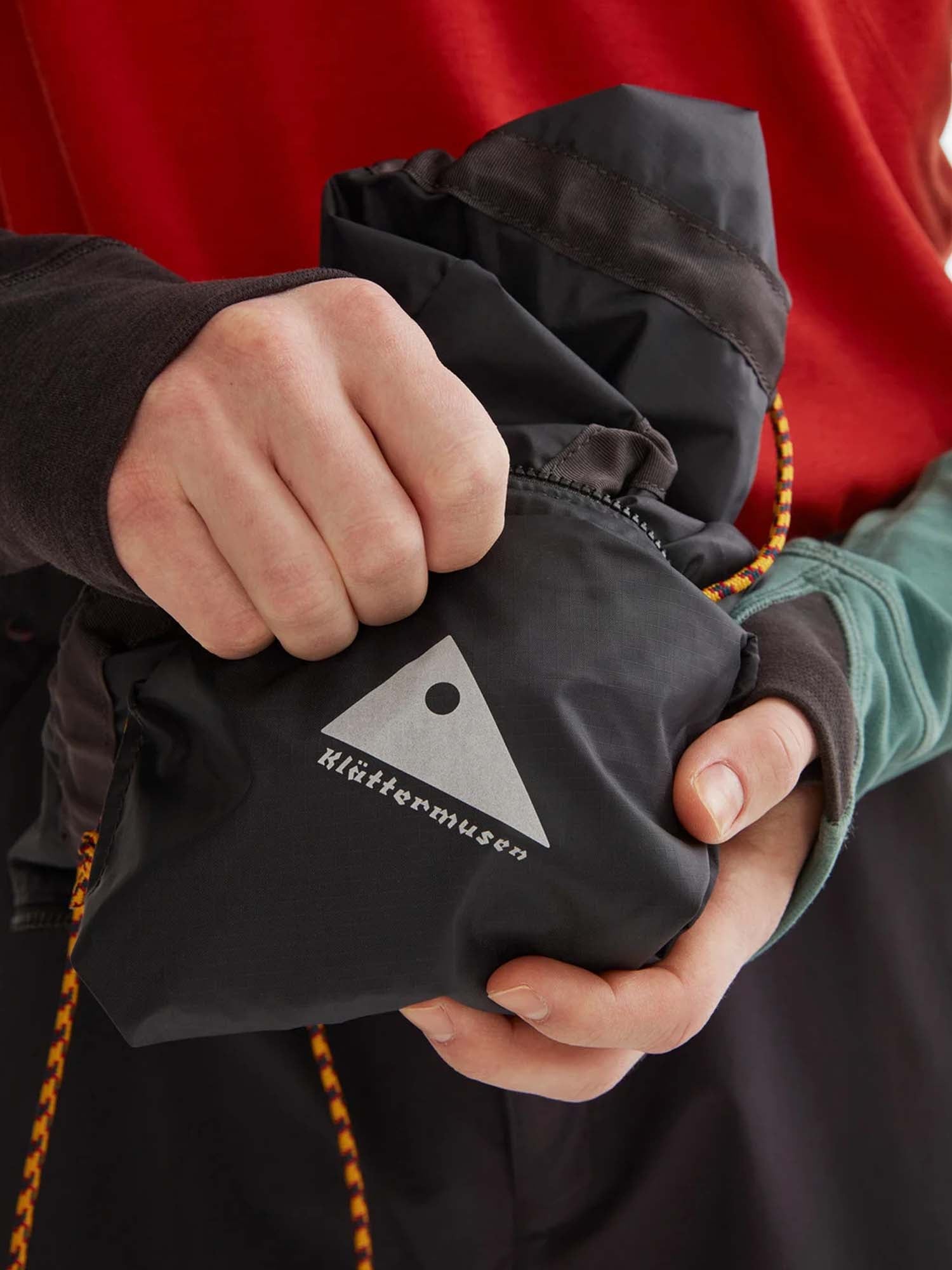 Klattermusen Gebo Lightweight Tote Bag 23L Grigio