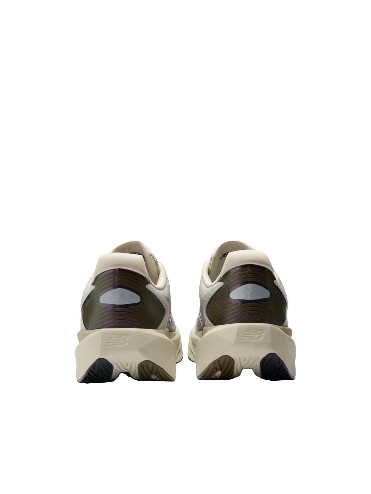 New Balance Scarpe FuelCell Rebel V5 da donna Beige