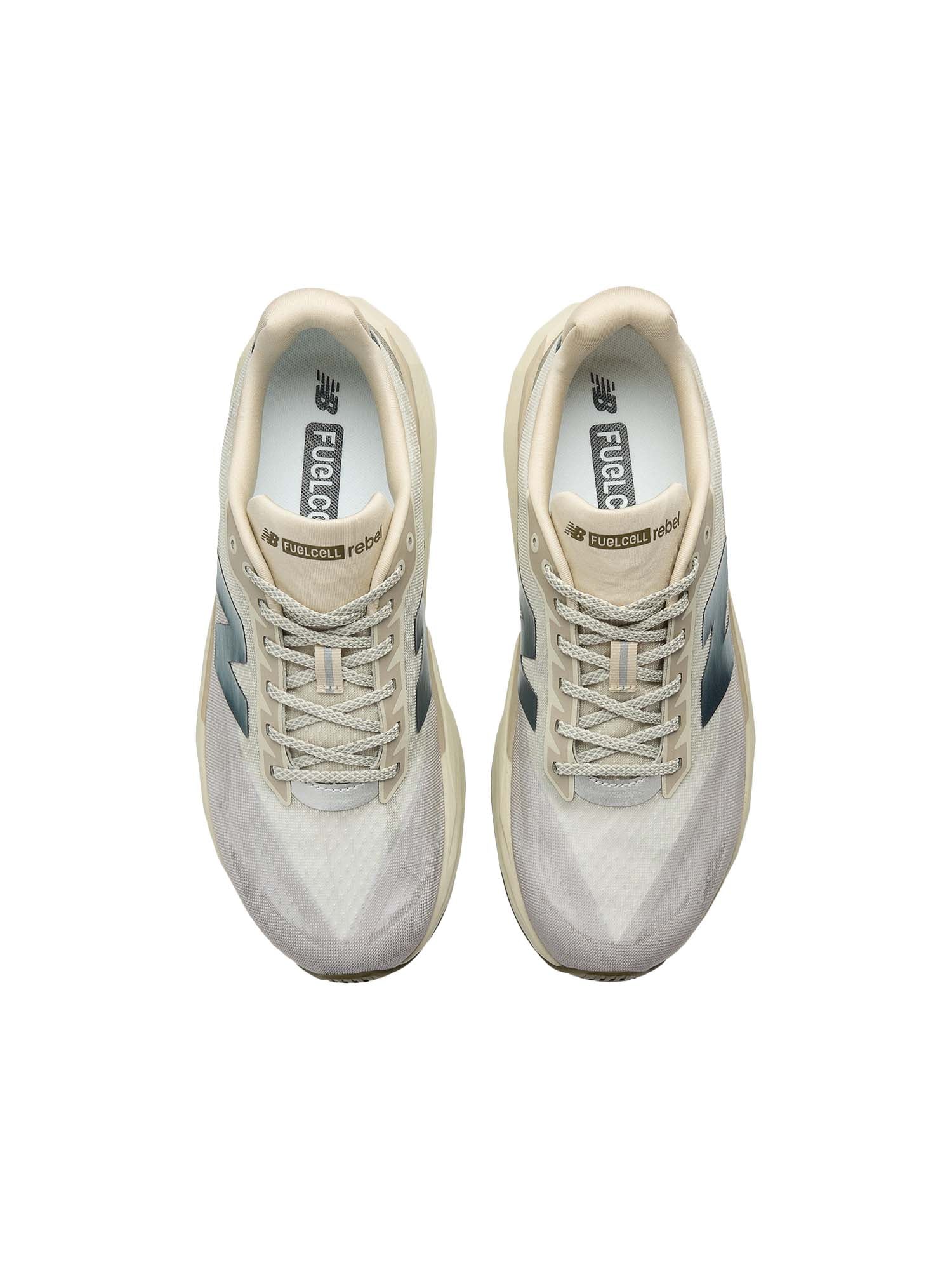 New Balance Scarpe FuelCell Rebel V5 da donna Beige