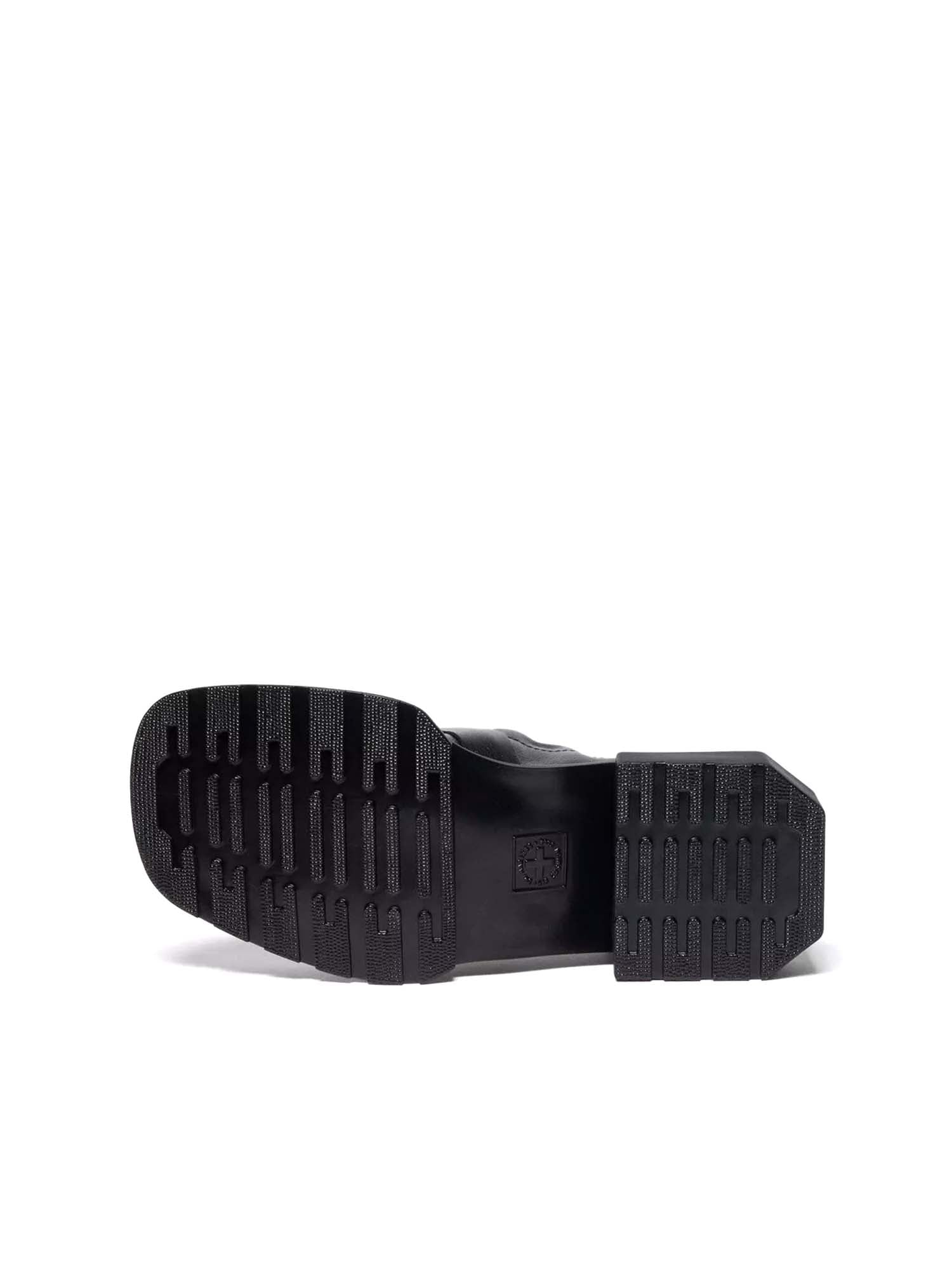 Dr. Martens Mocassini Maybole in Pelle Ruched con Punta Squadrata Nero