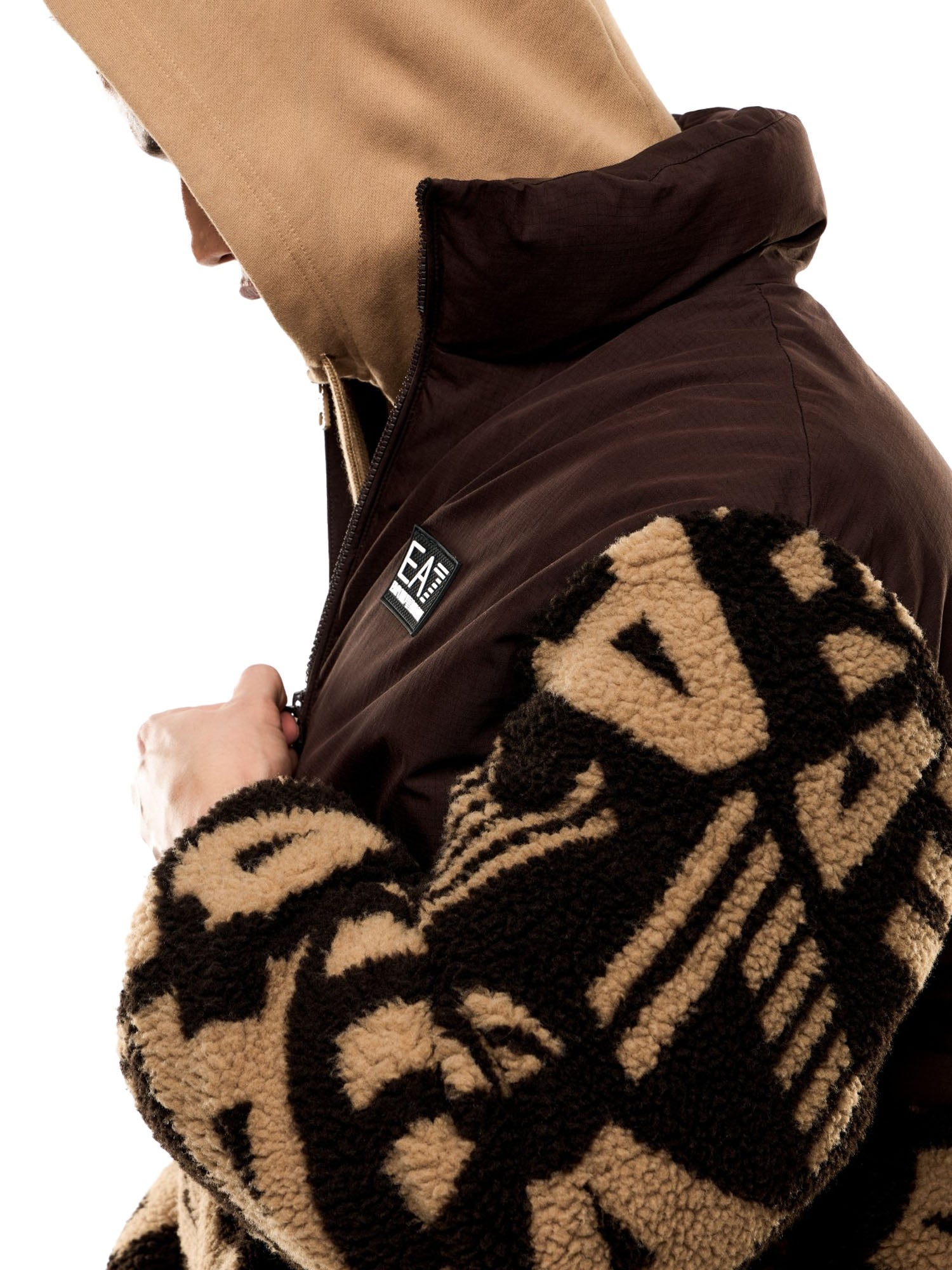 Ea7 Giacca Imbottita Tessuto Teddy Monogramma Marrone