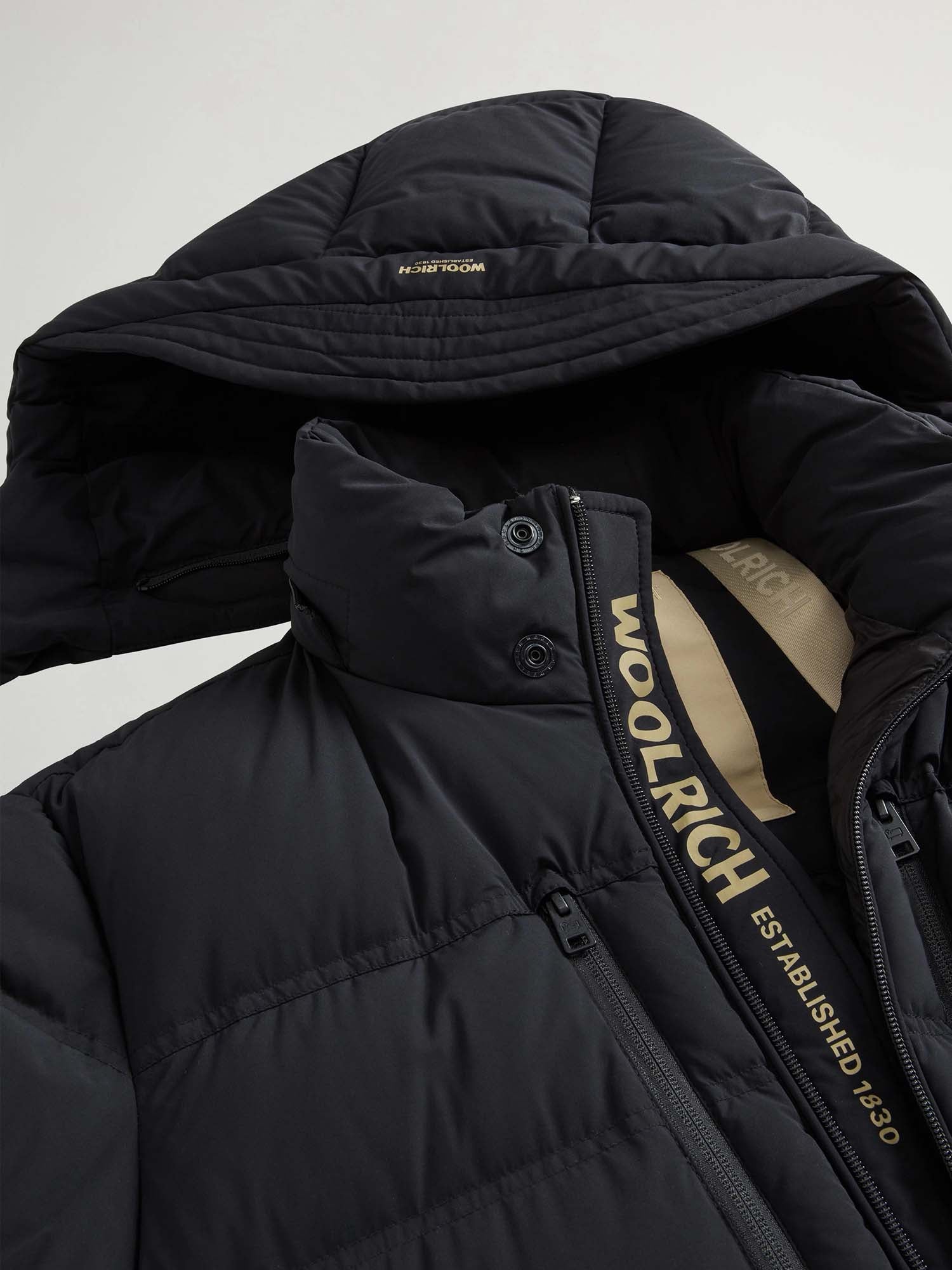 Woolrich Piumino in nylon elasticizzato con finitura opaca Nero