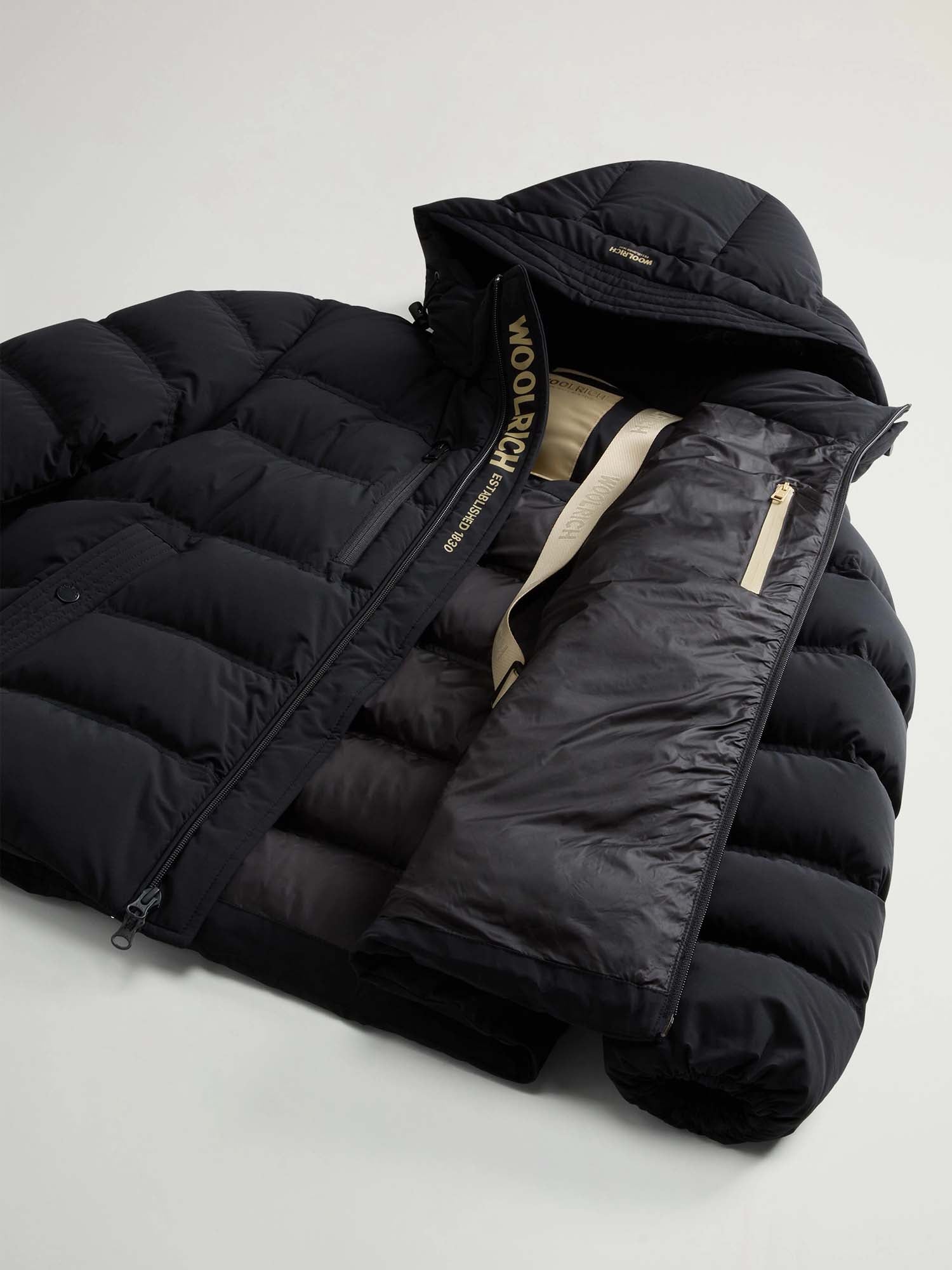 Woolrich Piumino in nylon elasticizzato con finitura opaca Nero