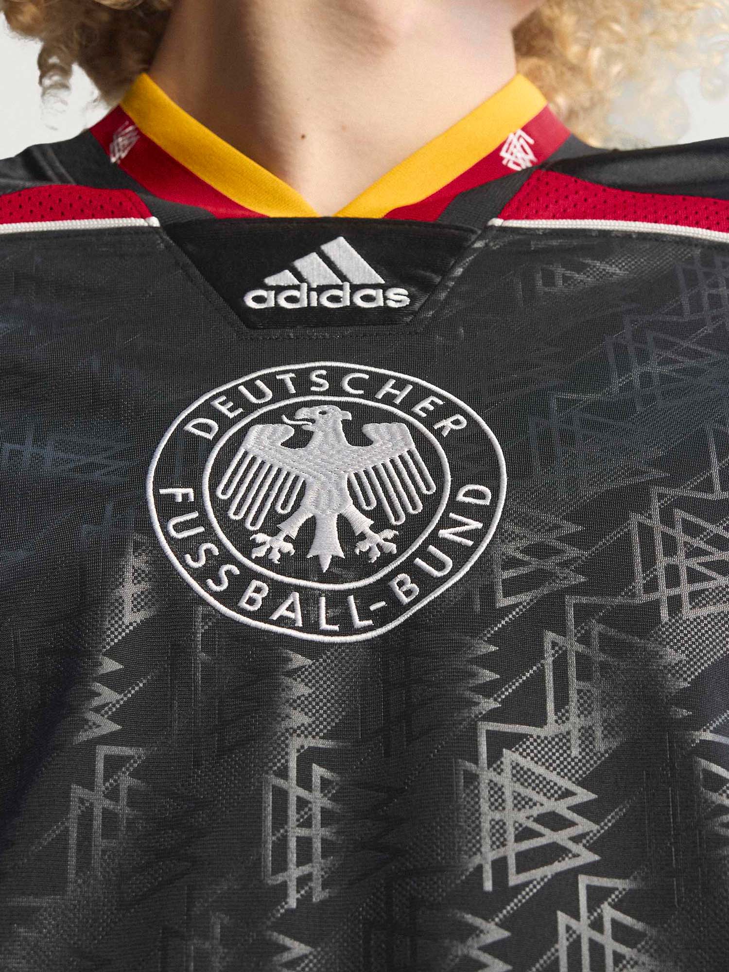 Adidas Maglia Bringback Remixed Germany Nero