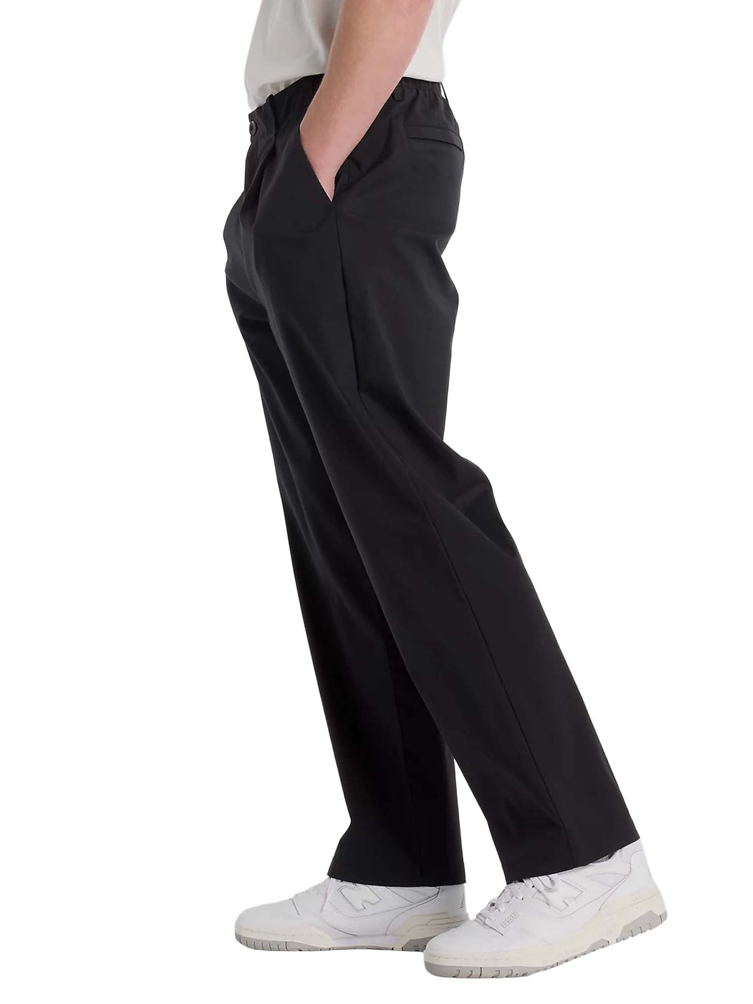 New Balance Pantaloni Athletics Relaxed Nero