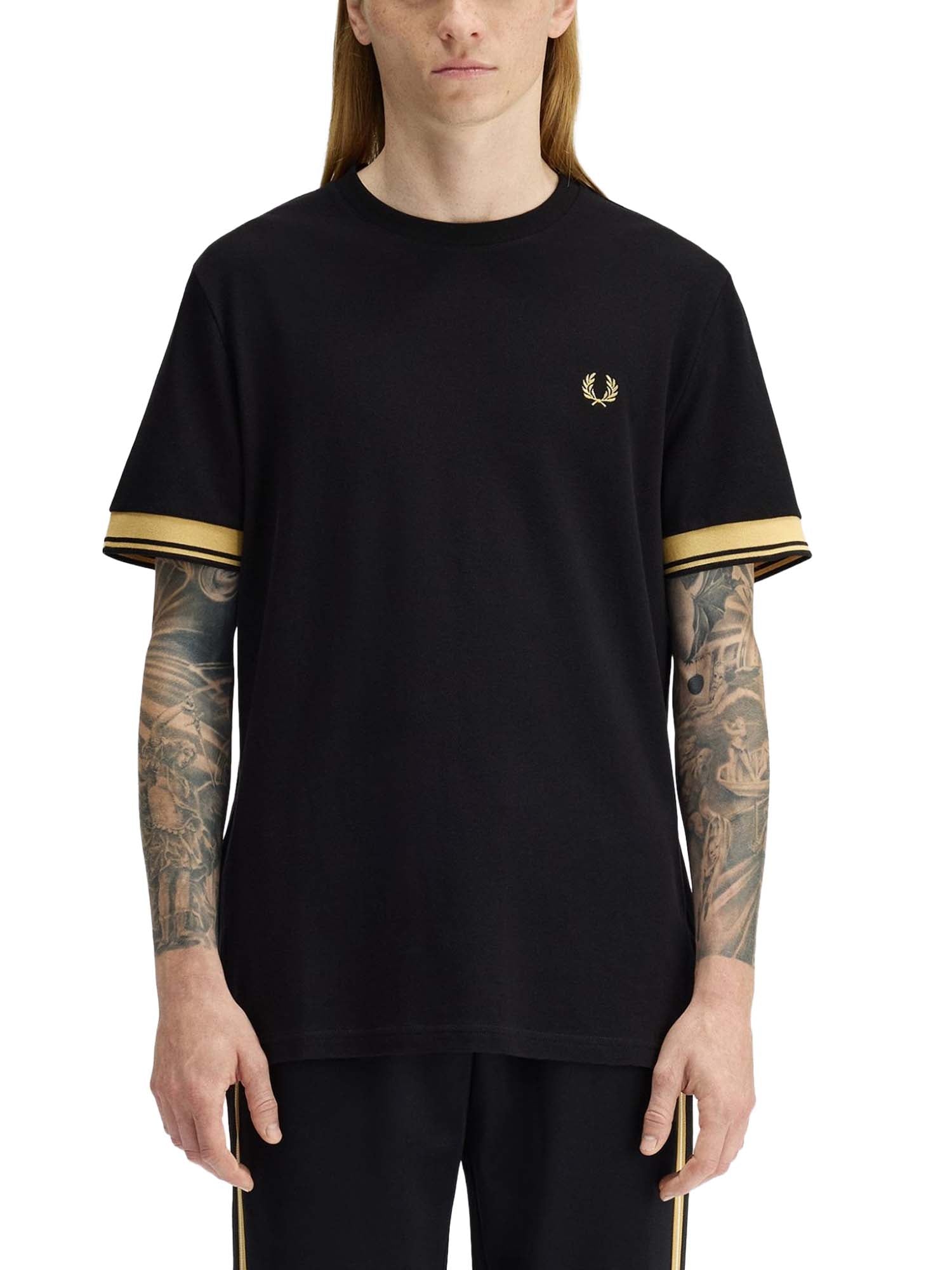 Fred Perry T-shirt con doppia riga sul bordo manica Nero