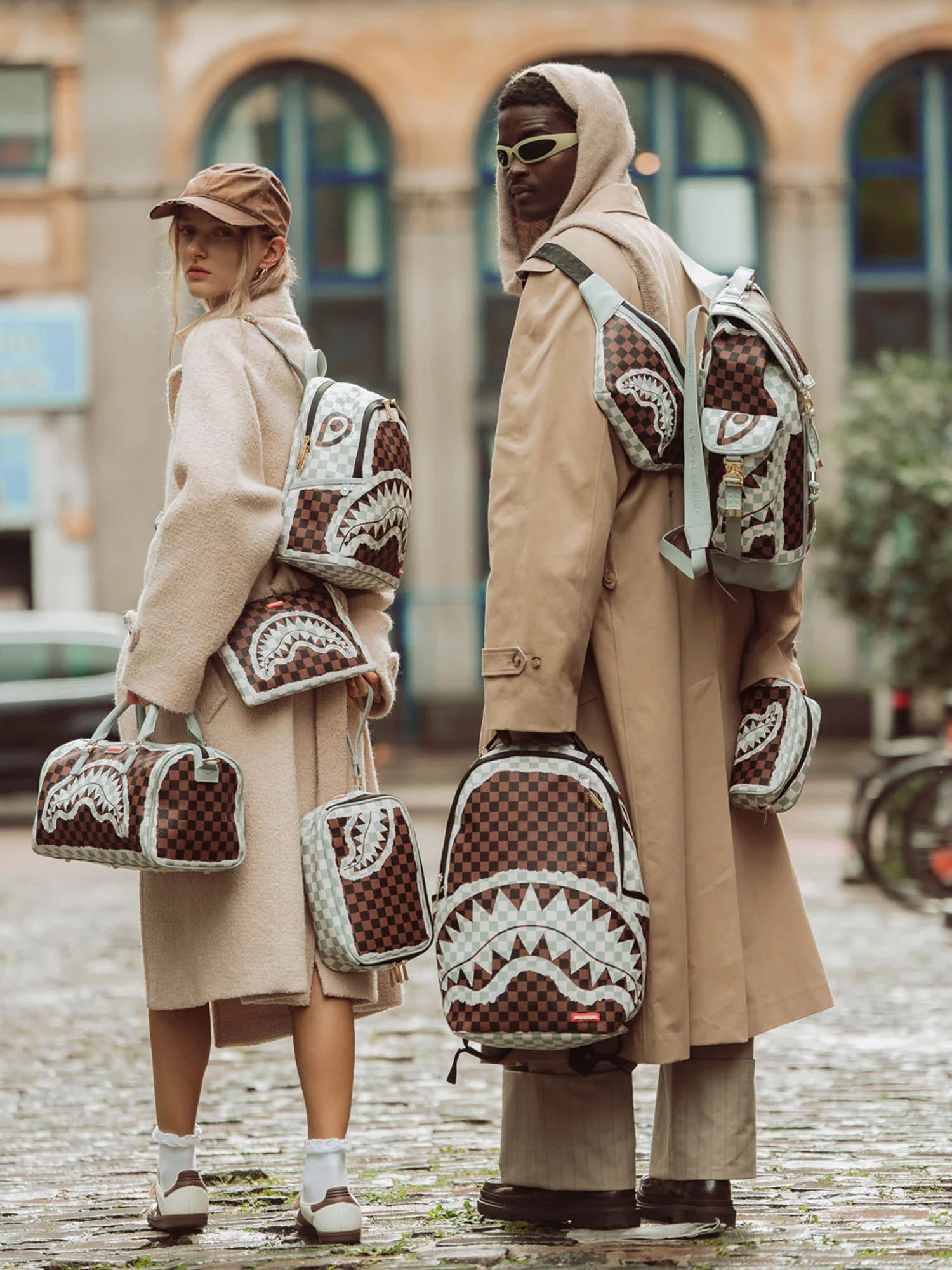 Sprayground Cream And Brown Tear Check Backpack Marrone