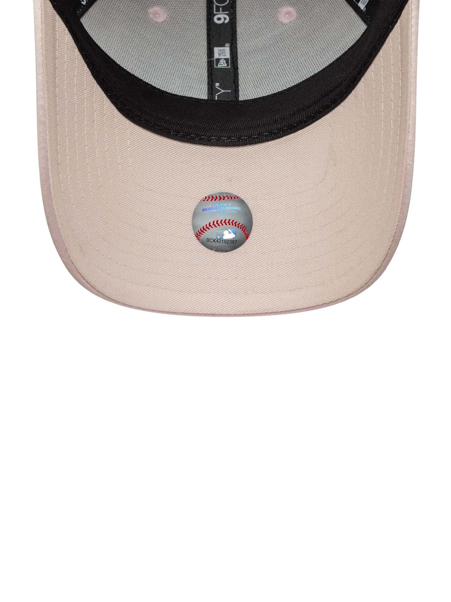 New Era Cappello 9FORTY New York Yankees Satin Donna Rosa