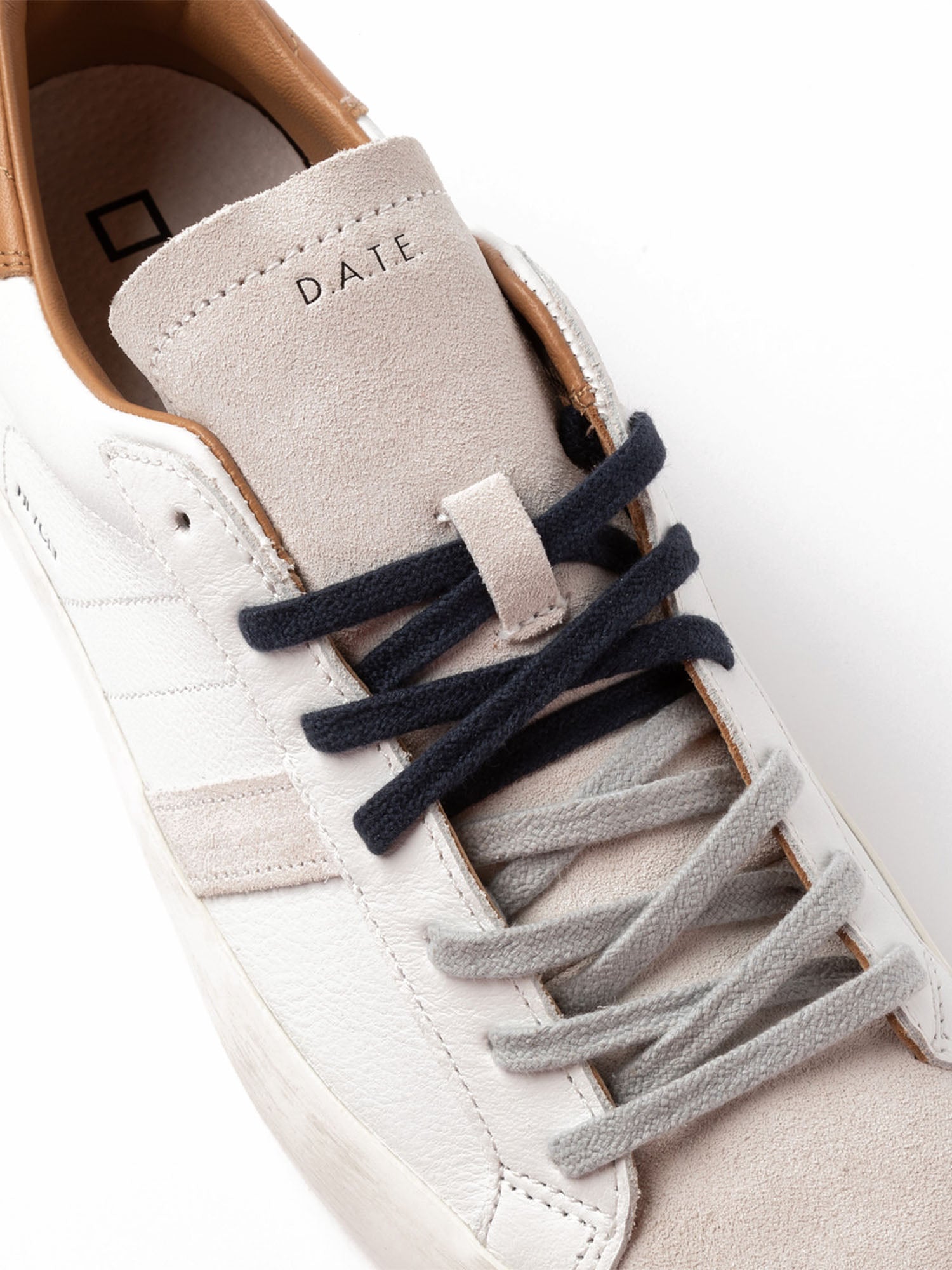 D.a.t.e. Hill Low Calf Bianco