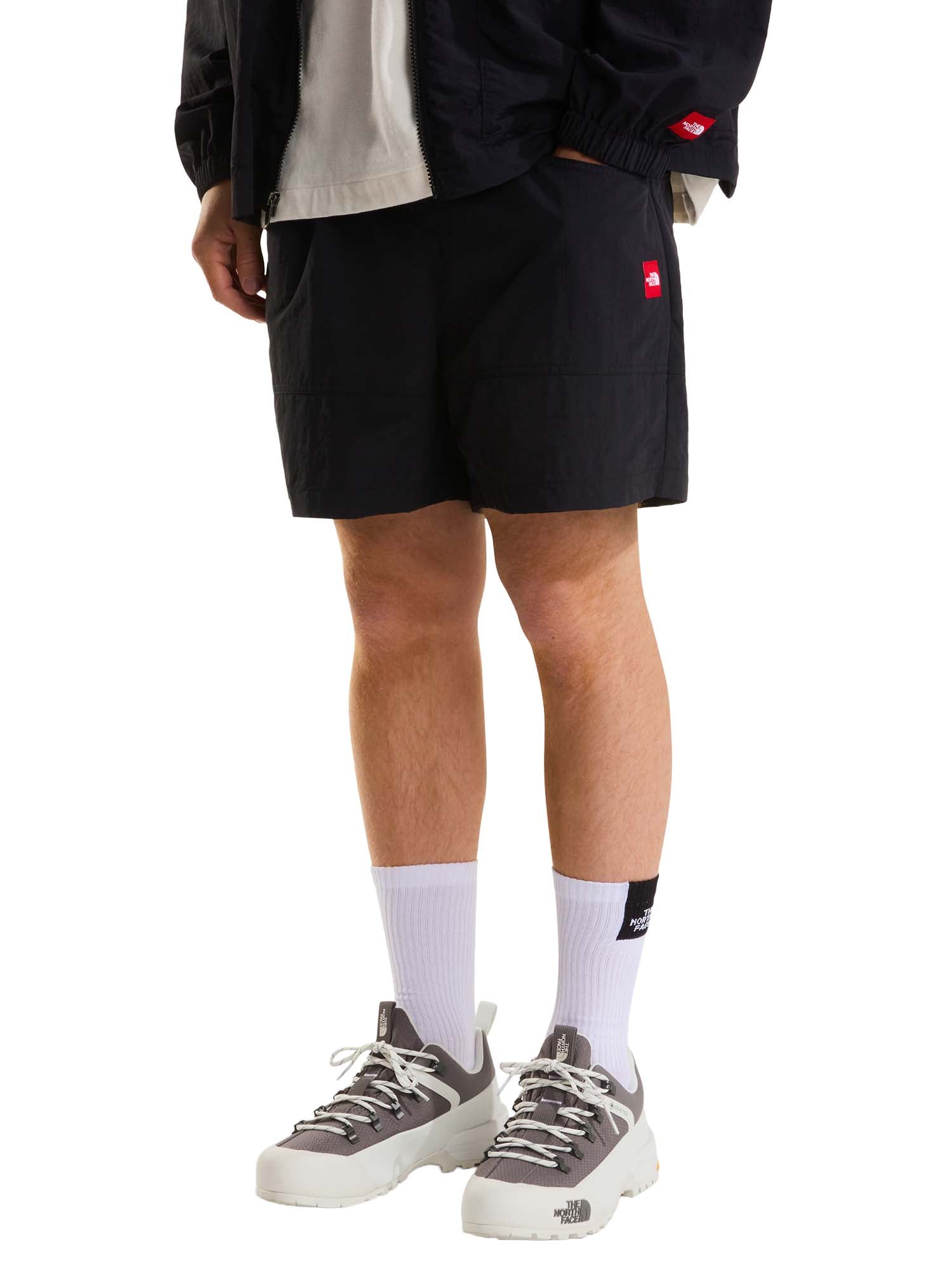 The North Face Pantaloncini in nylon con cintura Red Box unisex Nero