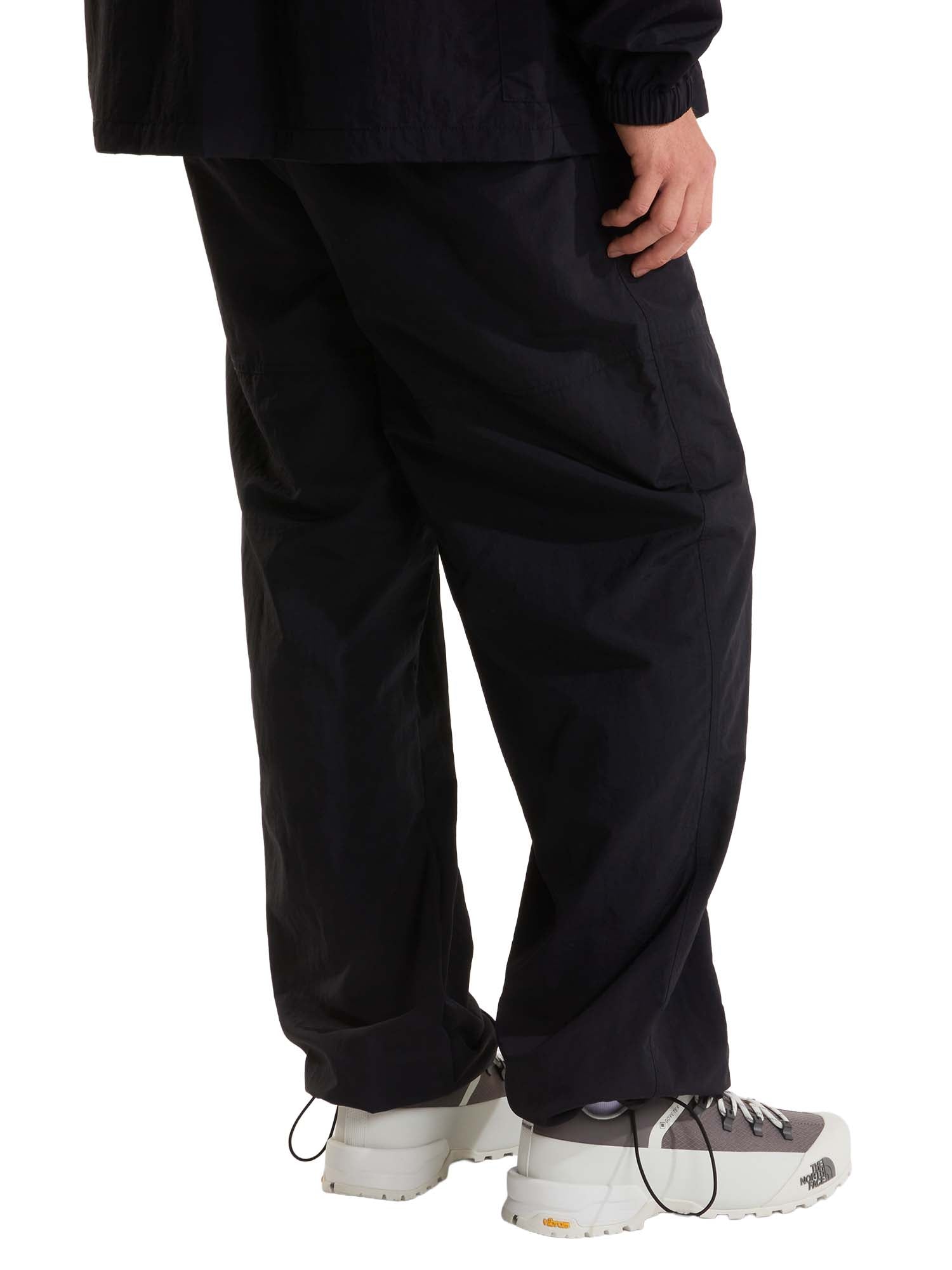The North Face Pantaloni in nylon con cintura Red Box unisex Nero