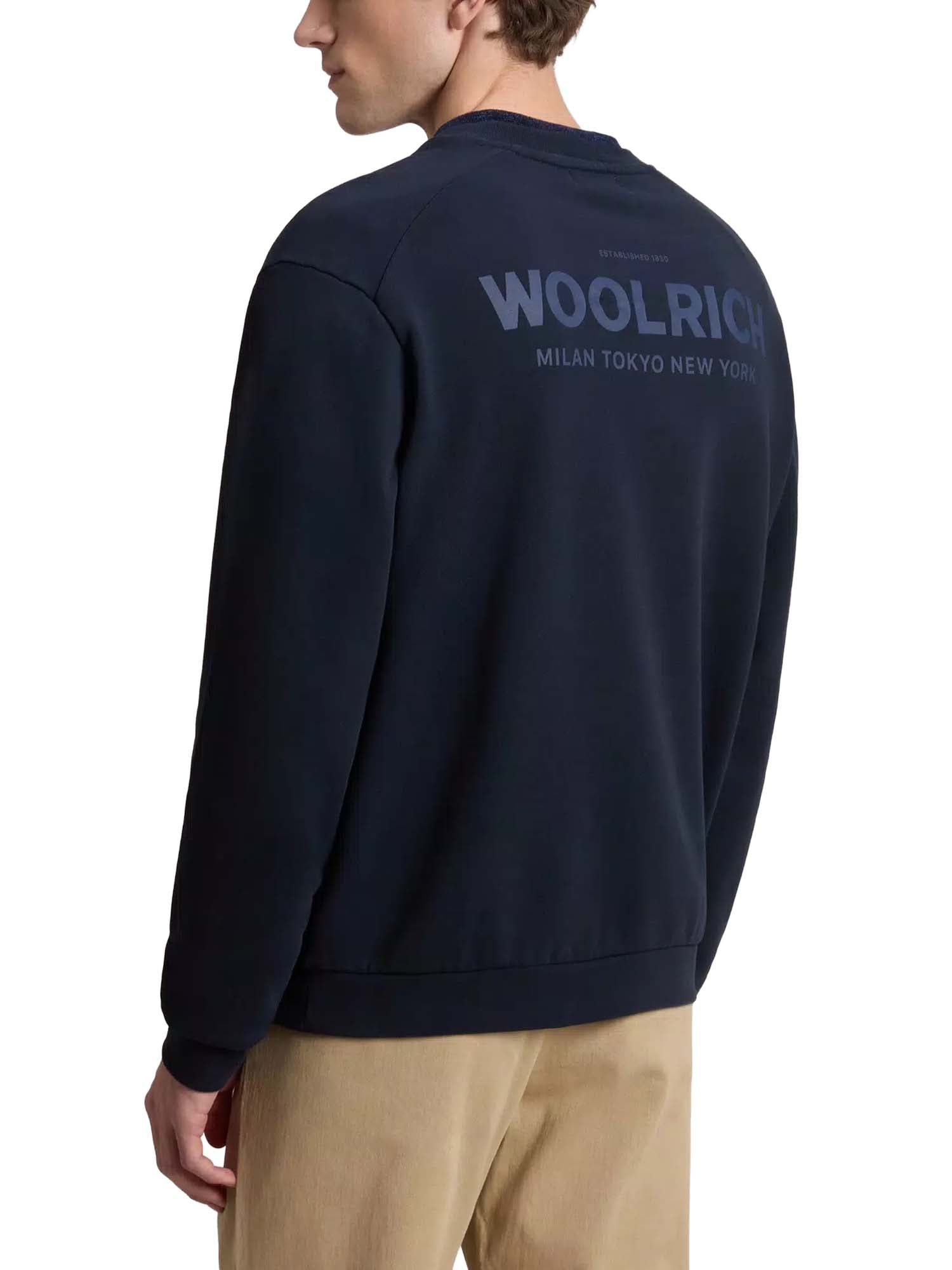 Woolrich Felpa girocollo in puro cotone con macro logo sul retro Blu