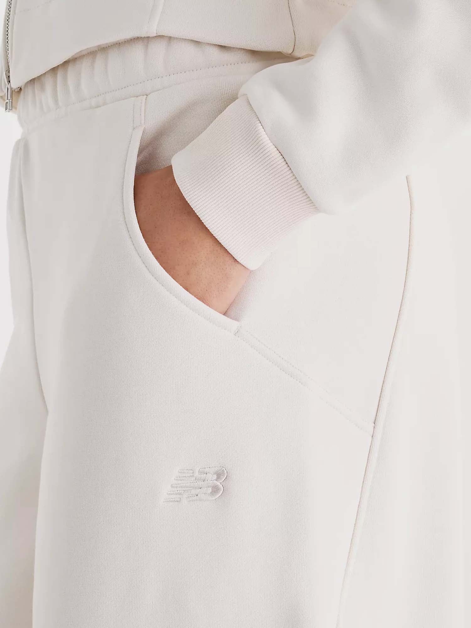 New Balance Pantaloni in pile Athletics Crafted da donna Bianco