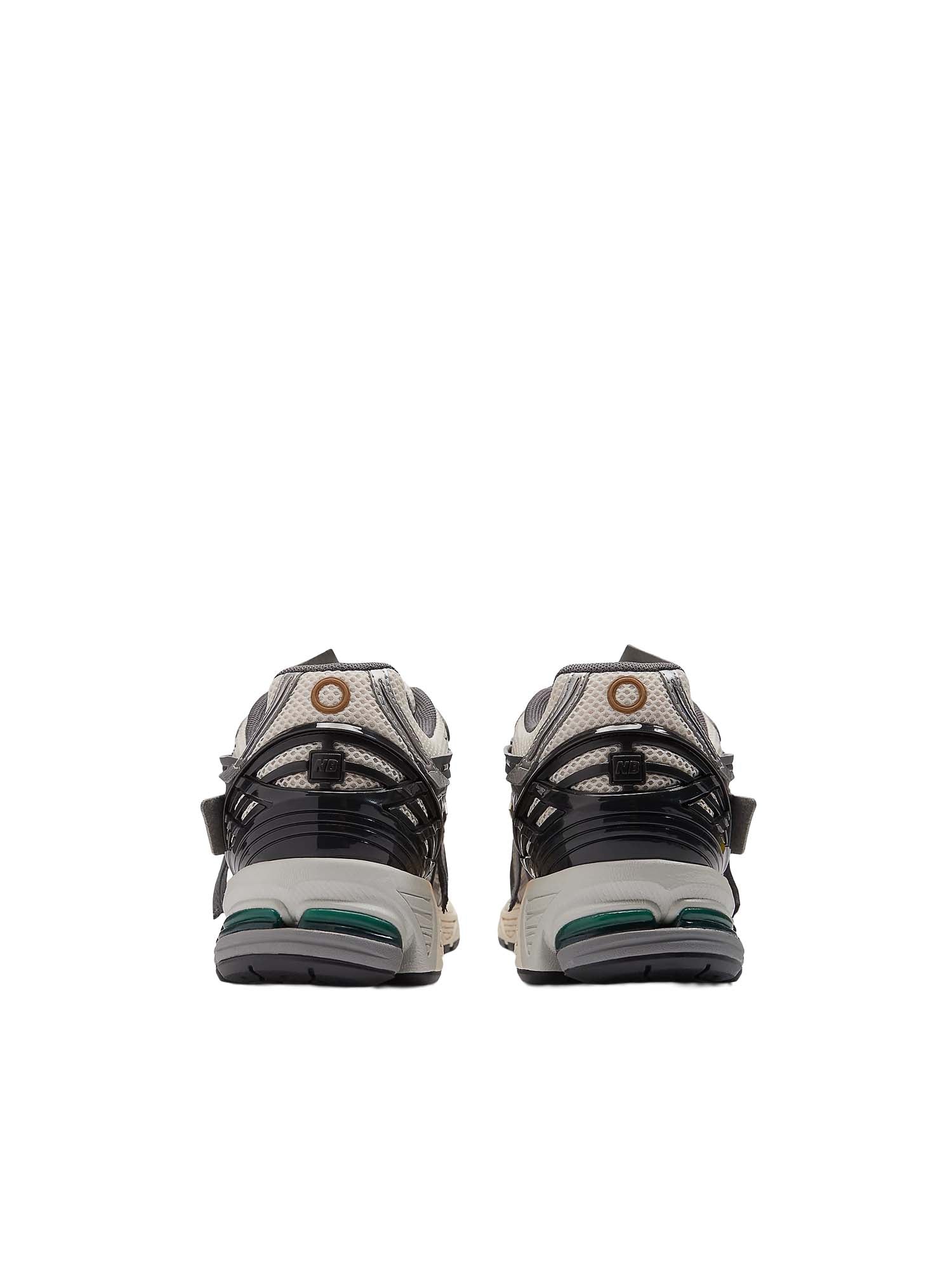 New Balance Scarpe 1906A Argento