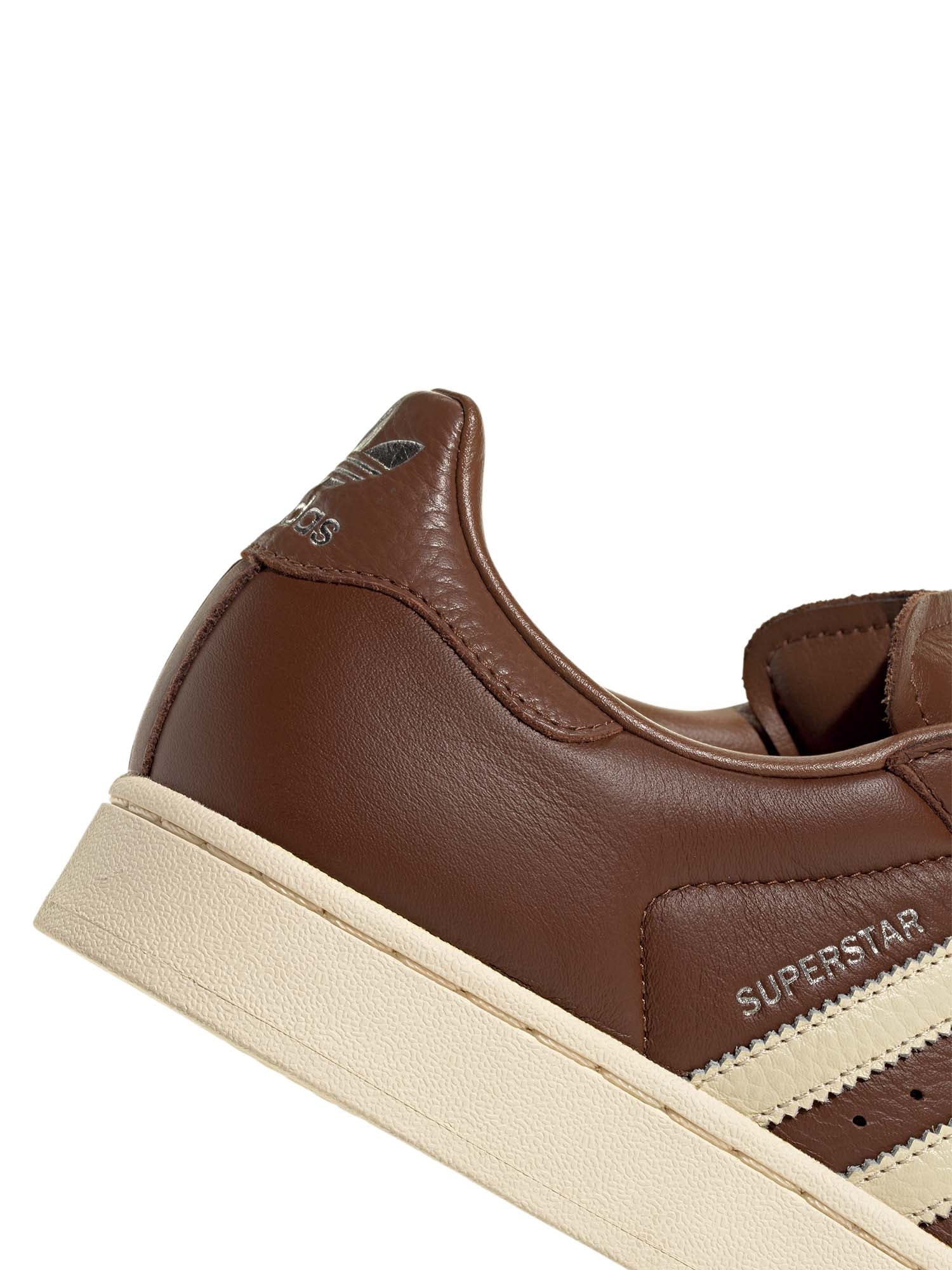 Adidas  Marrone