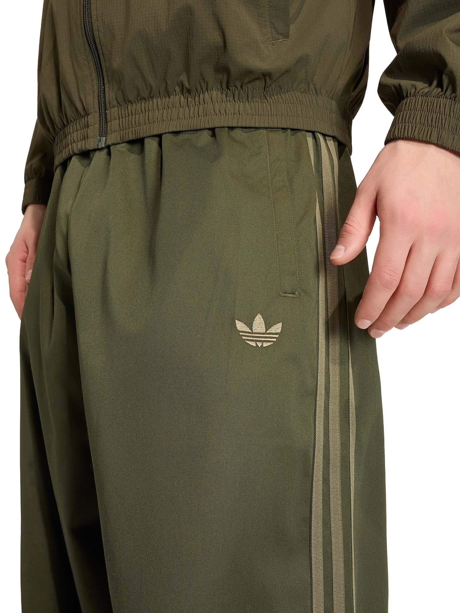 Adidas Pantaloni Adicolor SST In Twill Di Cotone Verde