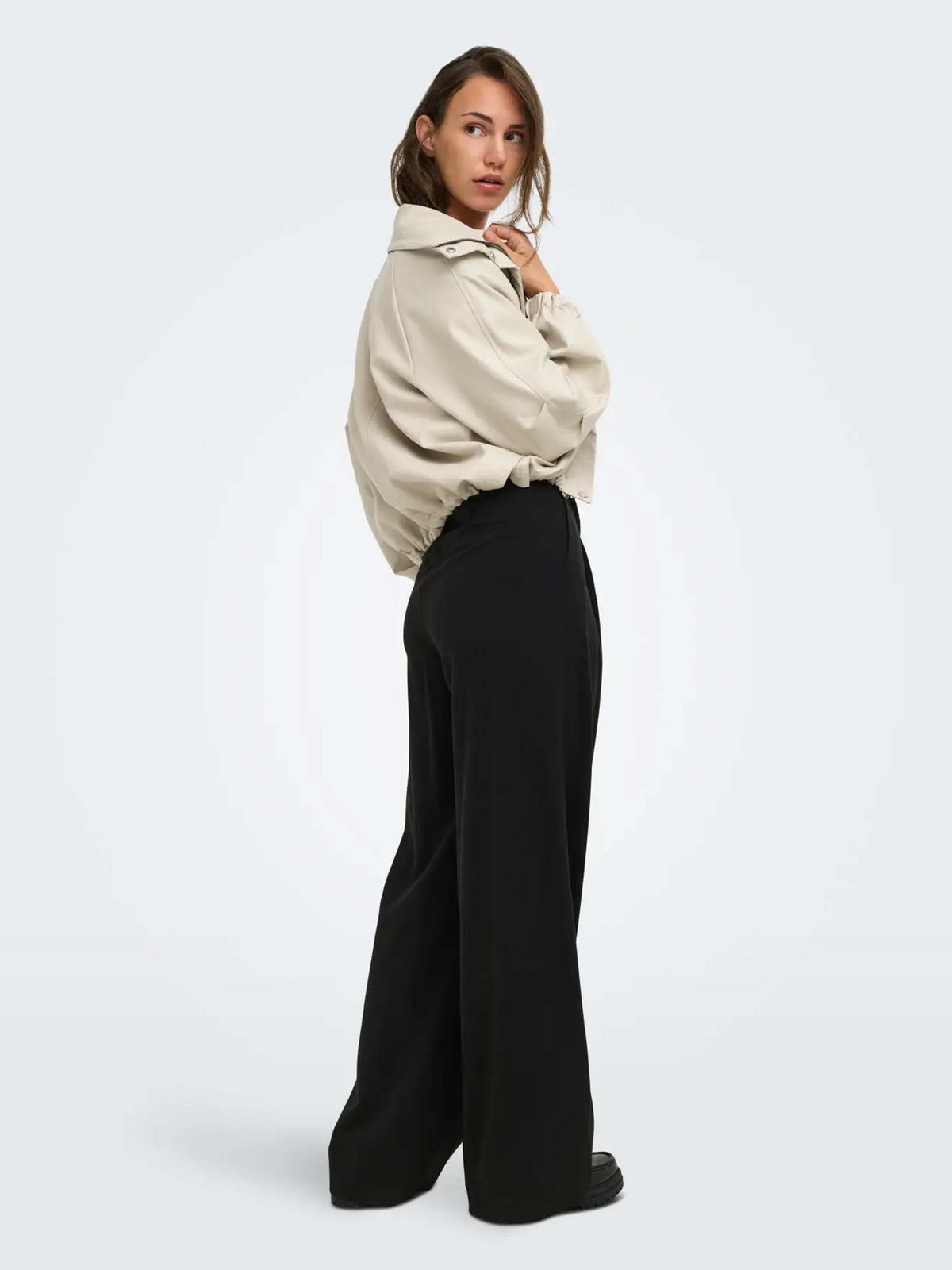 Only Onlmavis Hw Strap Wide Pant Tlr Nero