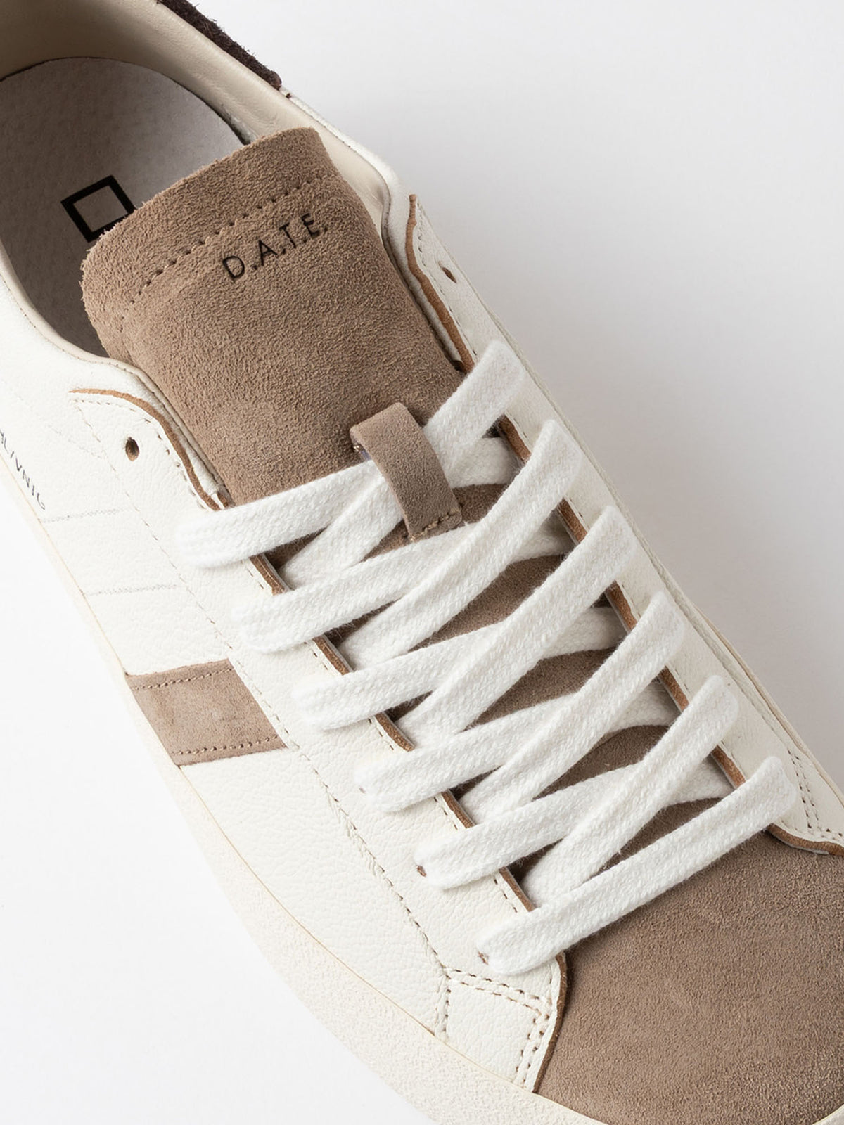 D.a.t.e. Hill Low Vintage Bianco