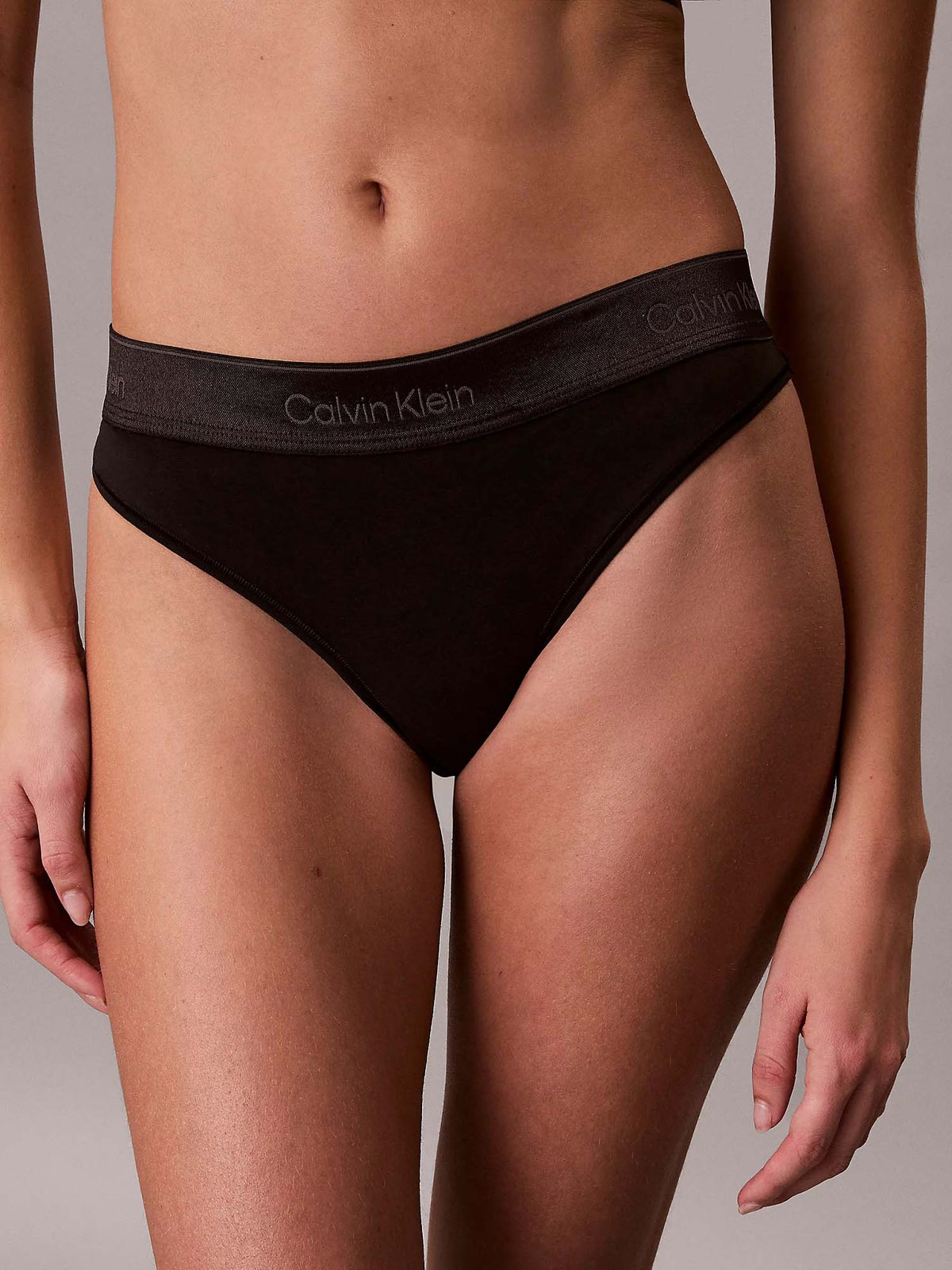 Calvin Klein Perizoma con banda color metallico - Icon Cotton Modal Metallic Nero