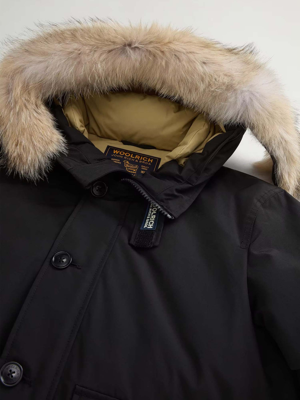 Woolrich Bomber Polar in Ramar Cloth imbottito con cappuccio Nero