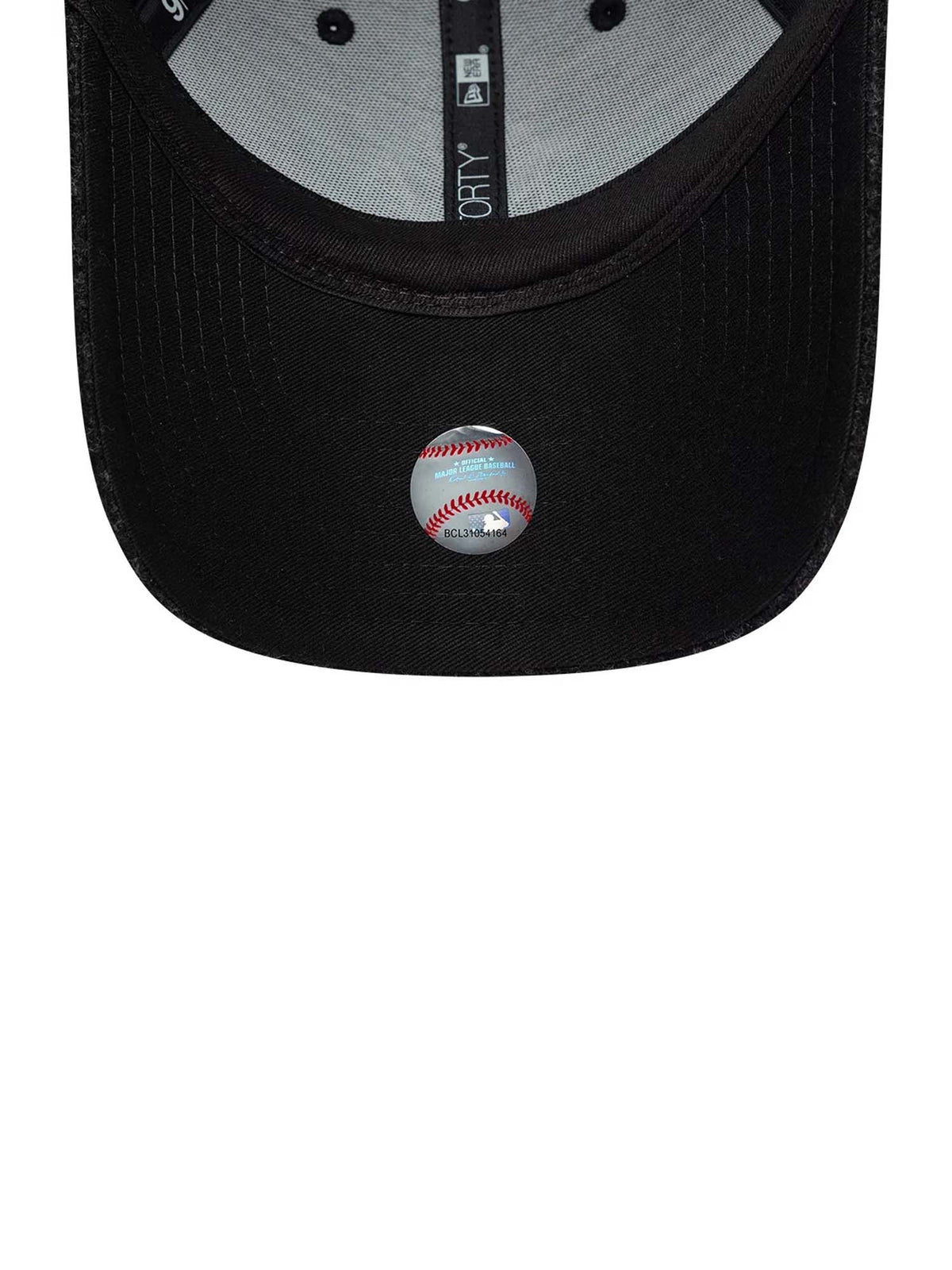 New Era Cappellino 9FORTY New York Yankees MLB Winter Nero