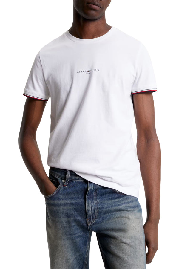 T-shirt coupe slim avec détails contrastés