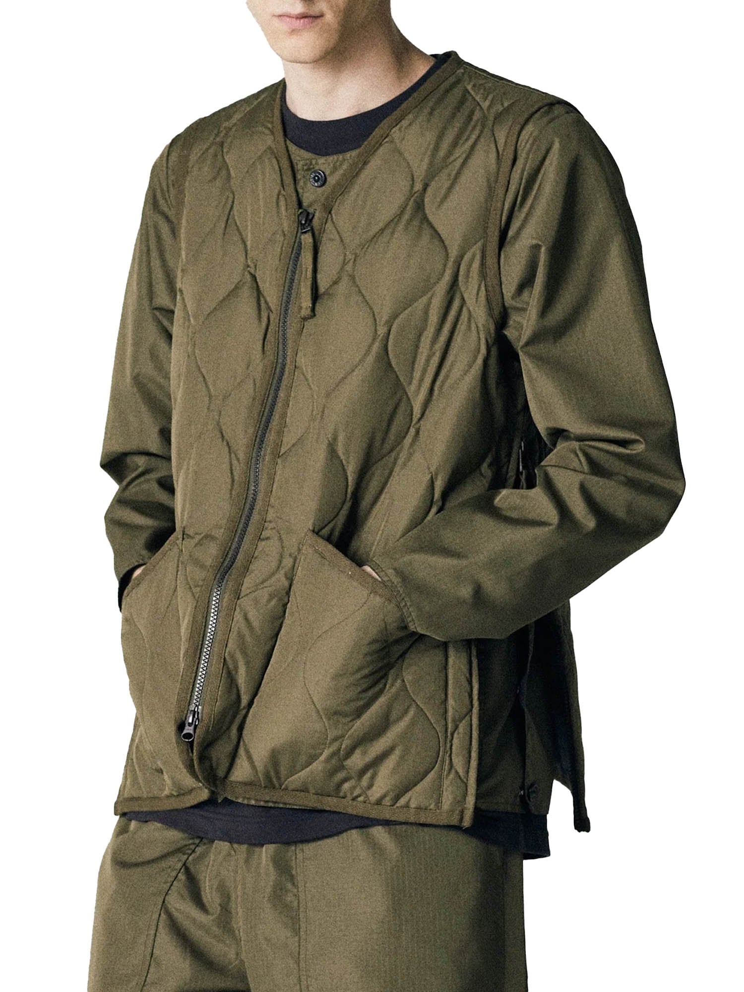 Gilet militaire avec zip et col V